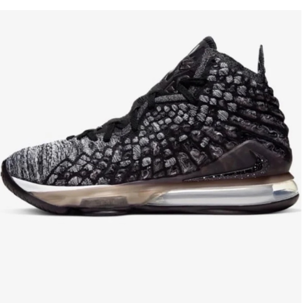 Black & White Nike Lebron 17 Size 7Y